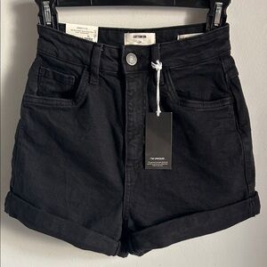 Cotton On High Rise Classic Stretch Fitted Waist Black Rolled Cuff Shorts